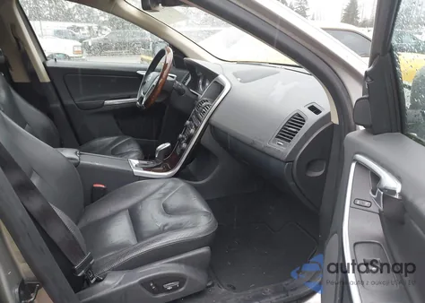 2013 Volvo Xc60 T6/T6 Platinum/T6 Premier Plus/T6 R-Design/T6 R-Design Platinum/T6 R-Design Premier Plus from USA, damaged, VIN YV4902DZ5D2388555